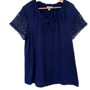 COMO BLU NAVY BLUE PEASANT STYLE TOP/BLOUSE W/LACE DETAILS AND TIE NECKLINE, XL